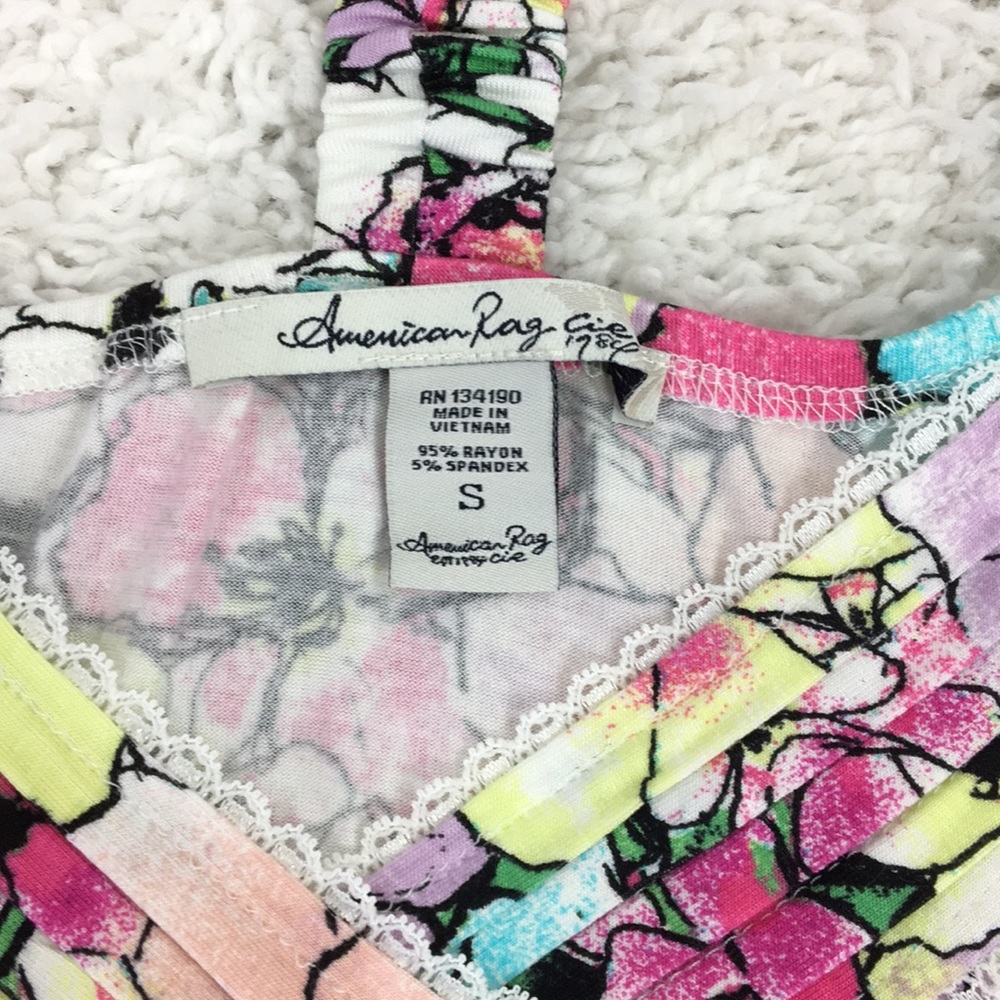 American Rag Small Floral Top - Picture 4 of 8
